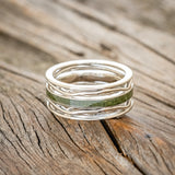 MEN'S "ARTEMIS" - MOSS WEDDING RING FEATURING A 14K GOLD BAND-9